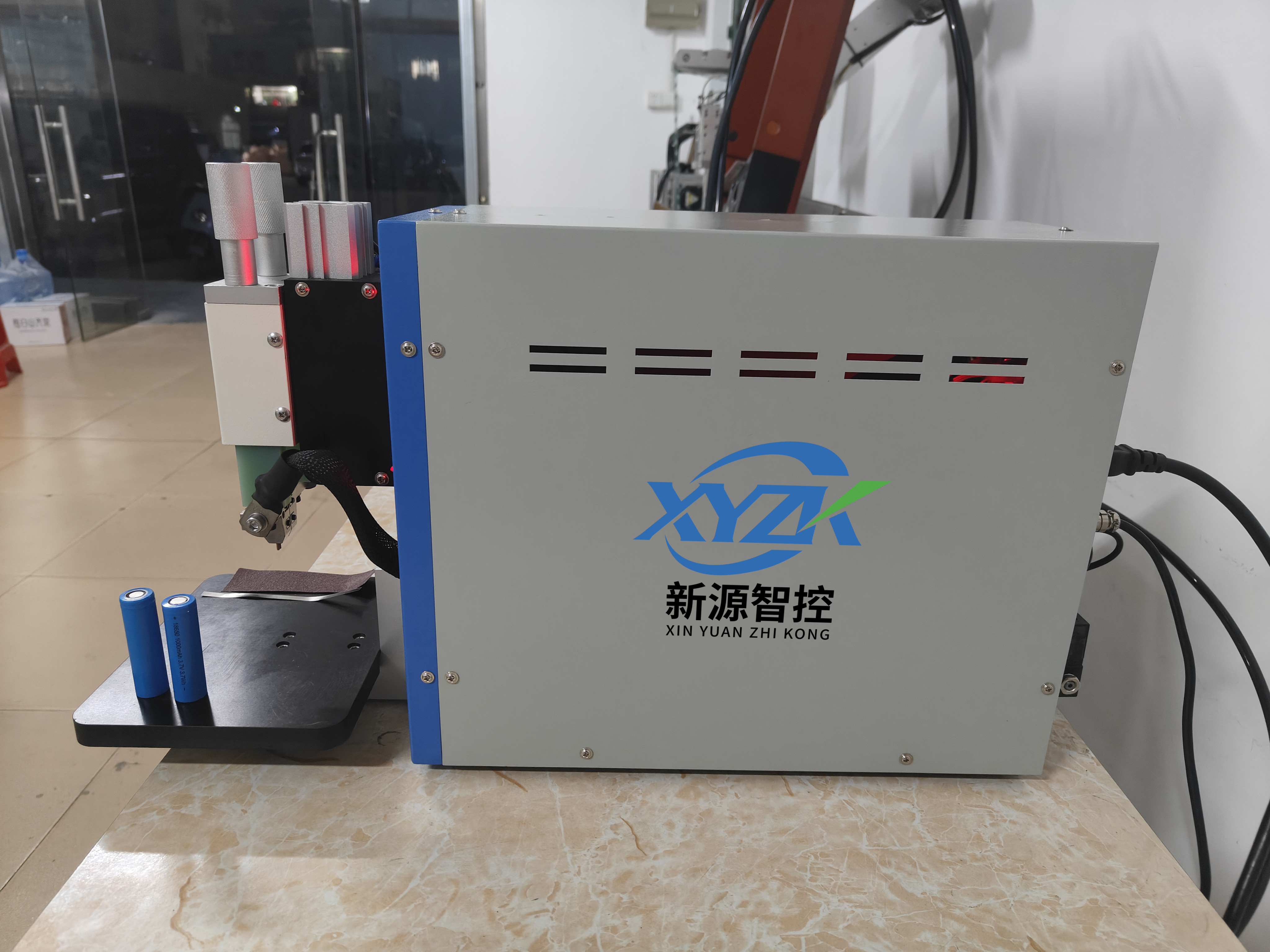 便携式一体焊接电源